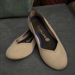 Rothy's Women's light gray Flats